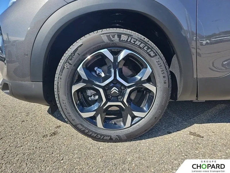 Image secondaire du véhicule 24