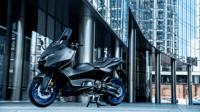 Yamaha TMAX : béquille centrale