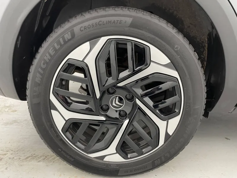 Image secondaire du véhicule 46