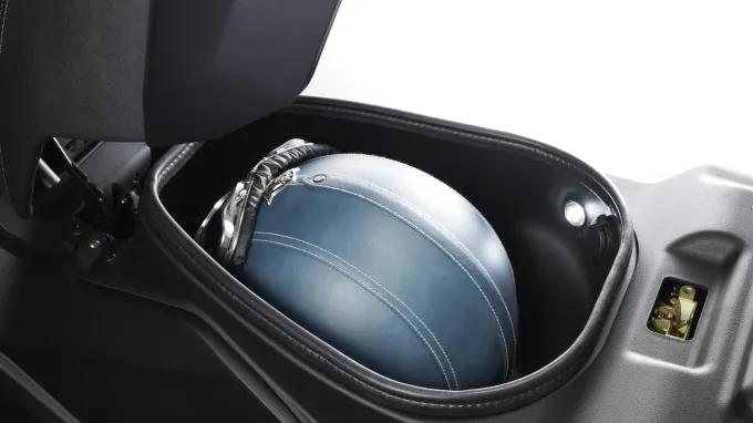 Kymco CV3 575 : coffre de selle