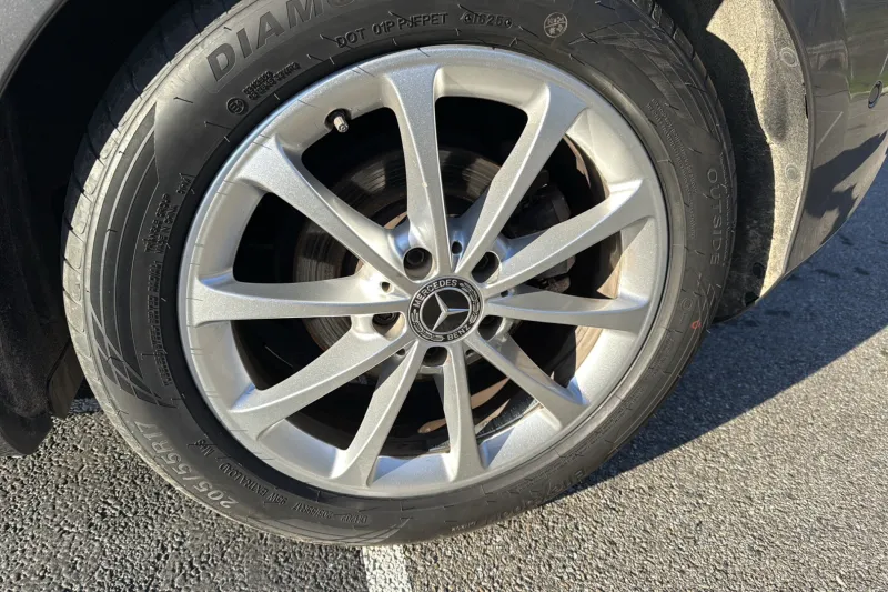 Image secondaire du véhicule 14