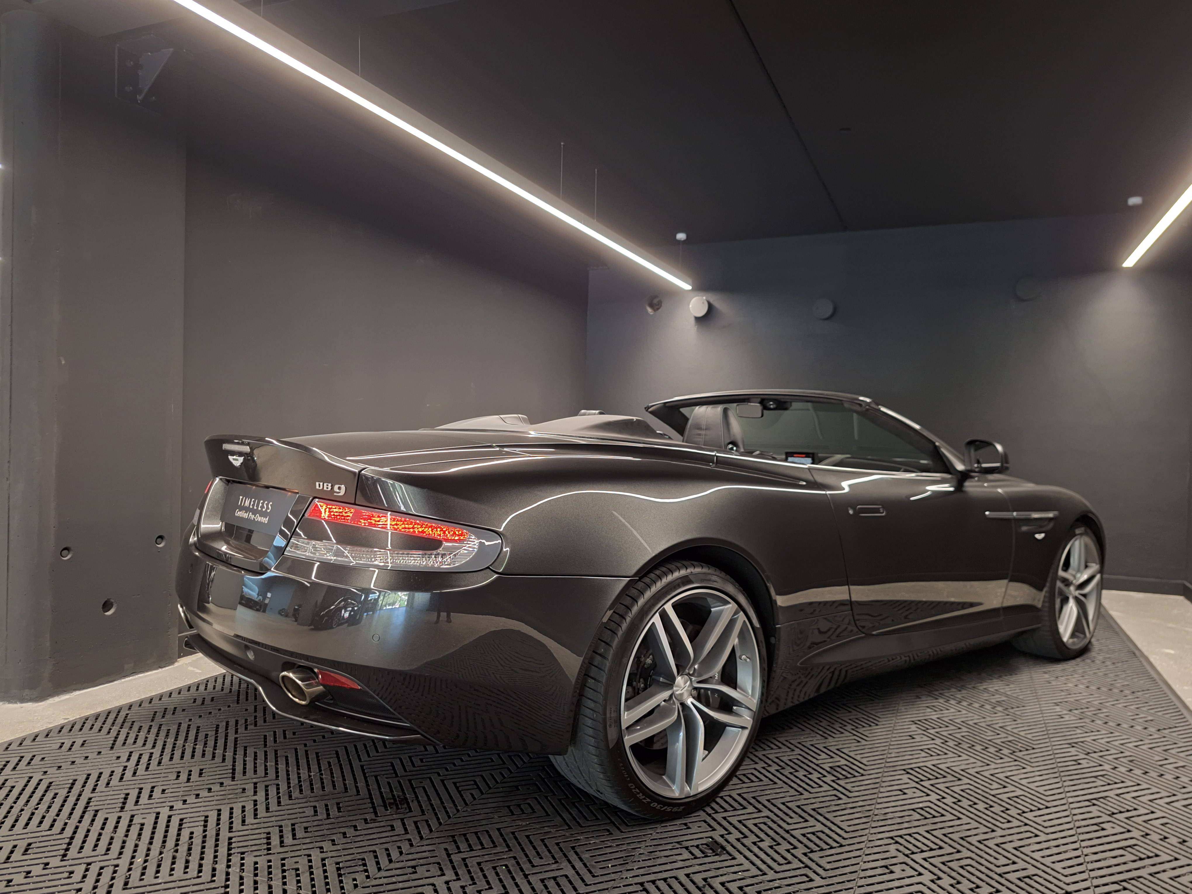 DB9 DB9 &mdash; 10