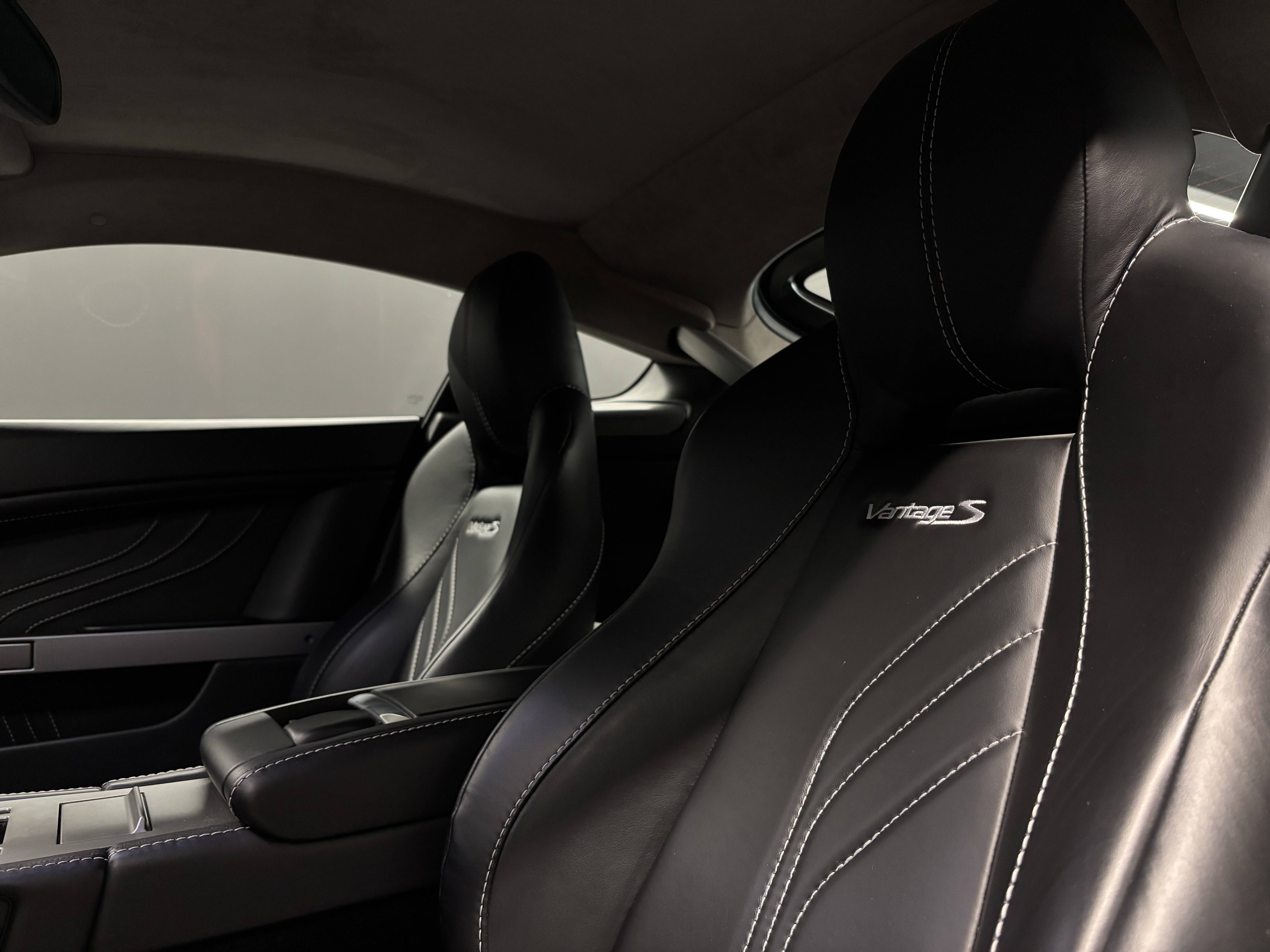 VANTAGE Vantage S V8 &mdash; 2