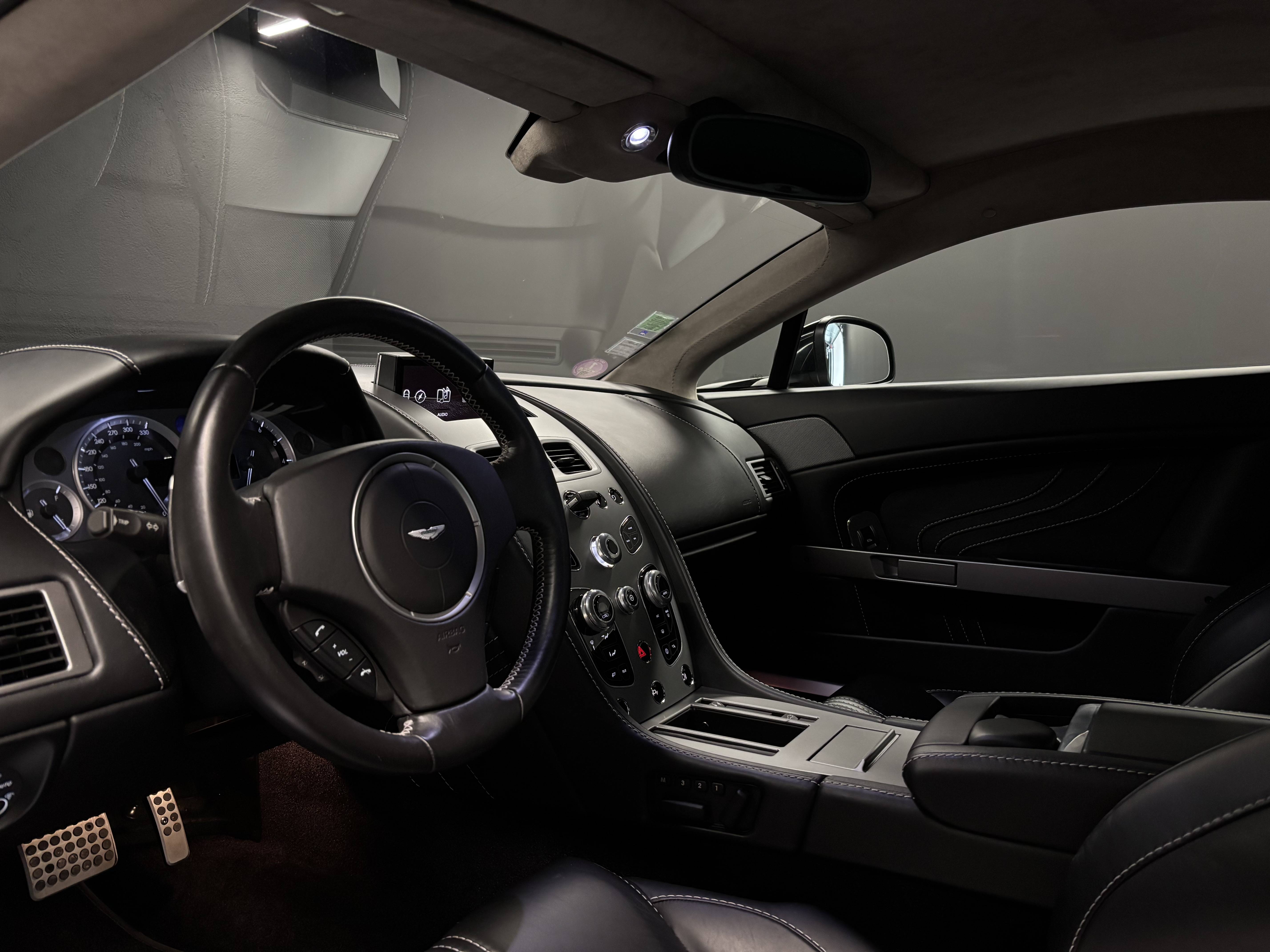 VANTAGE Vantage S V8 &mdash; 3
