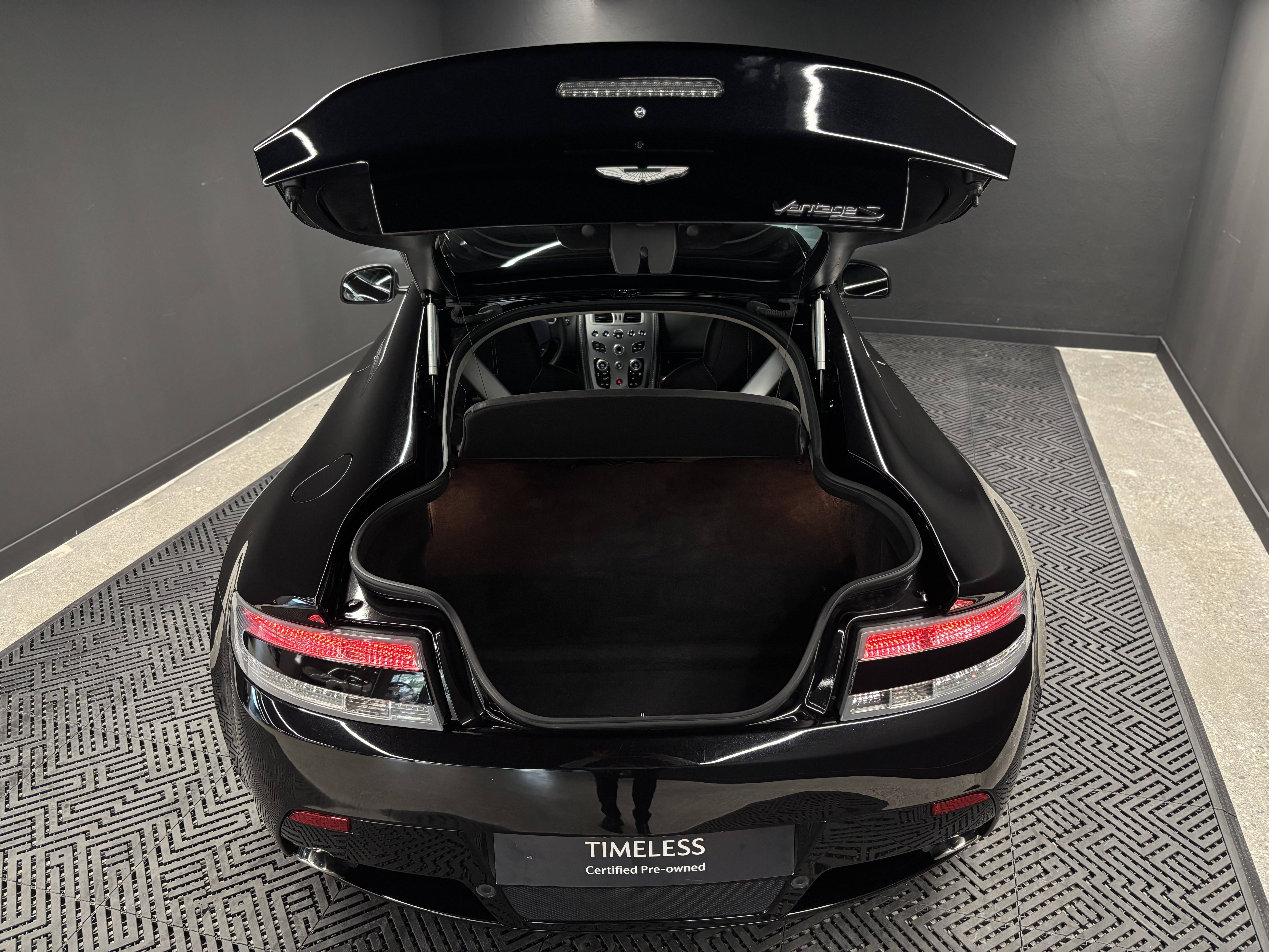 VANTAGE Vantage S V8 &mdash; 10
