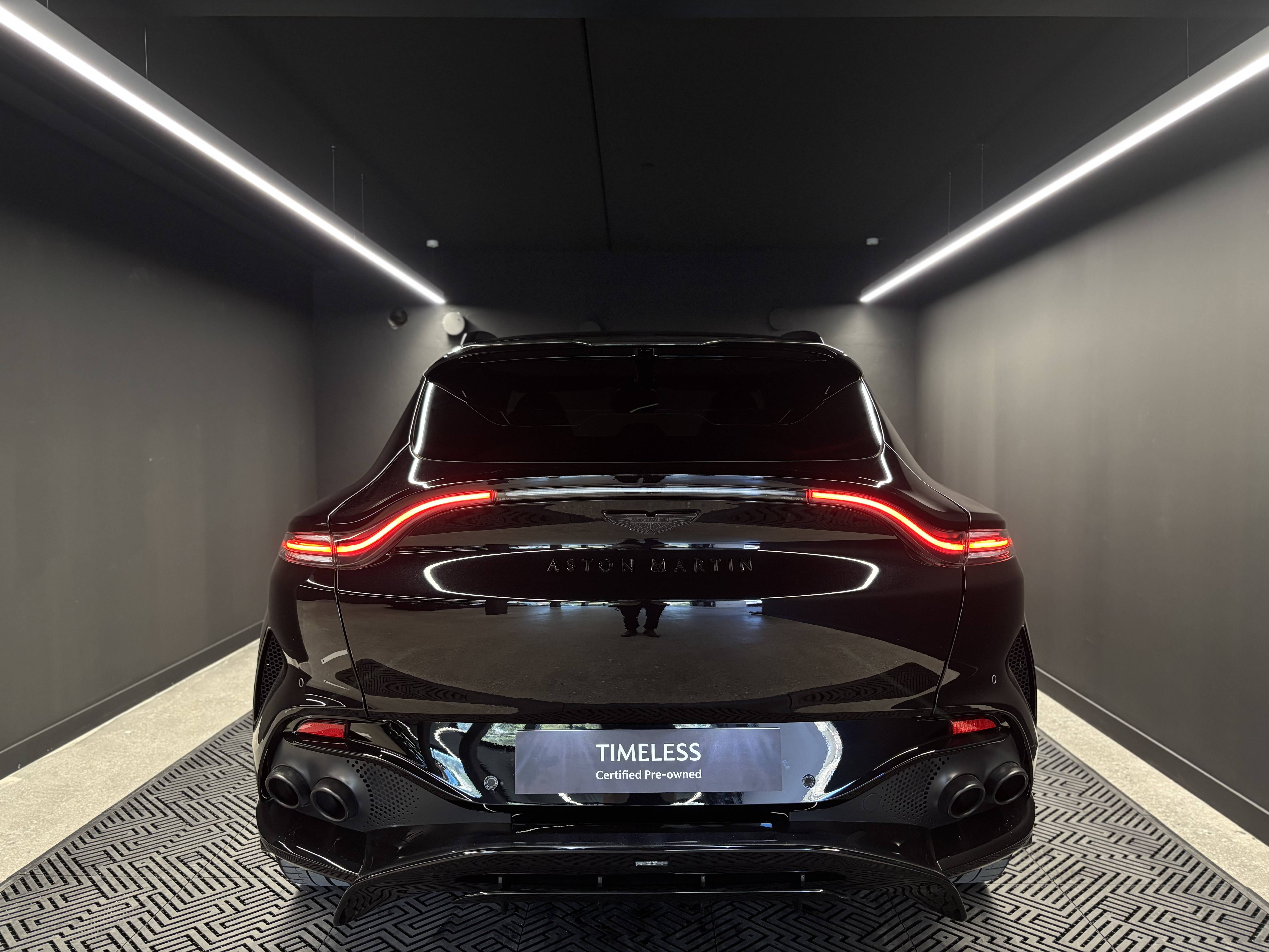DBX707 DBX707 4.0 Biturbo V8 &mdash; 9