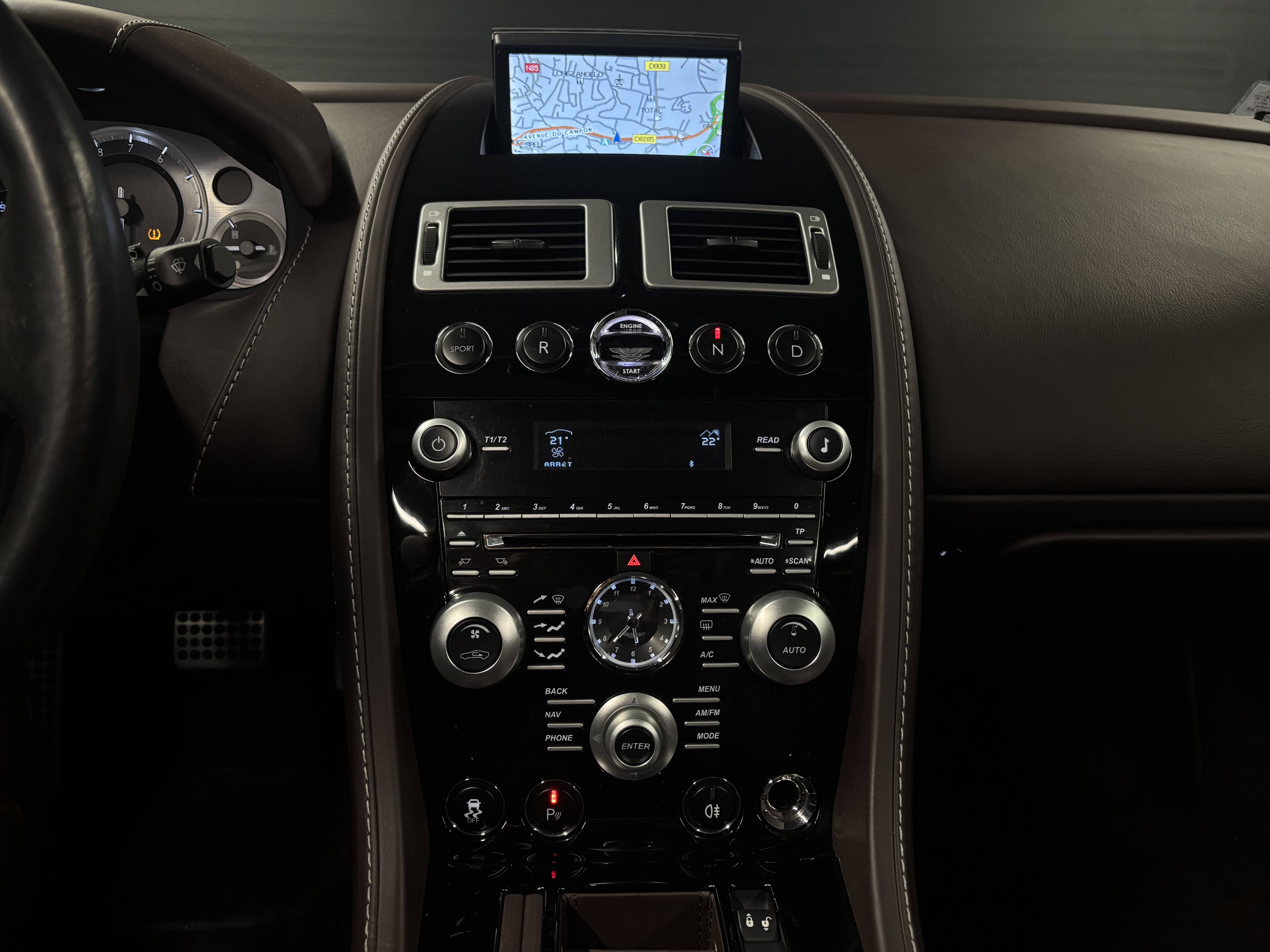 VANTAGE Vantage S Roadster V8 &mdash; 4