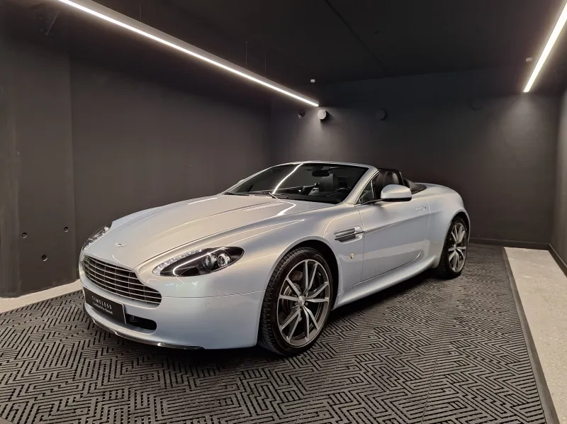Aston Martin Vantage Vantage Roadster V8 Aston Martin Vantage Vantage Roadster V8 d'occasion chez Aston Martin Cannes