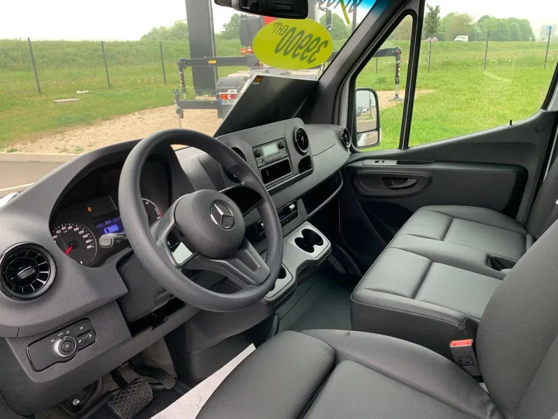 Image secondaire du véhicule 4