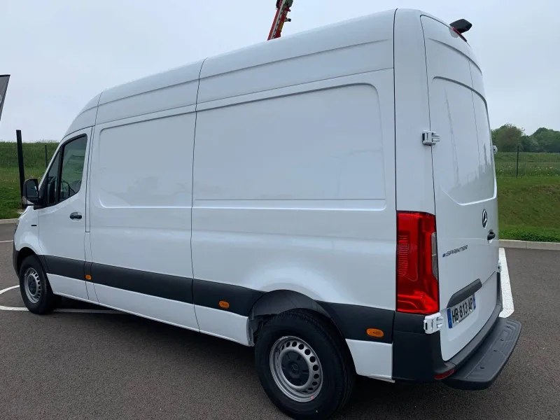 Image secondaire du véhicule 6