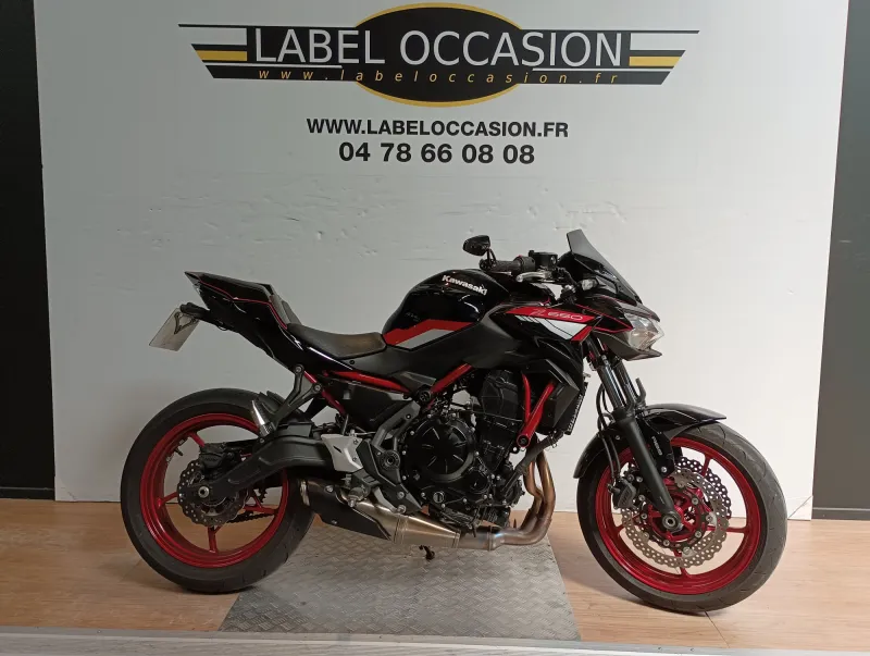 Kawasaki-Z 650-d'occasion chez Label Occasion
