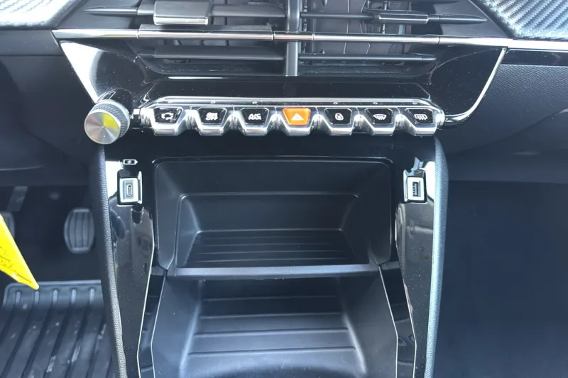 Image secondaire du véhicule 17