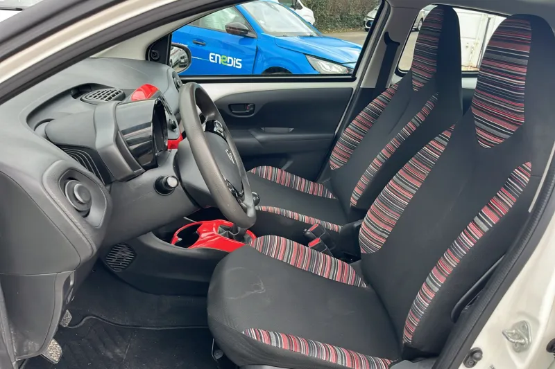 Image secondaire du véhicule 10