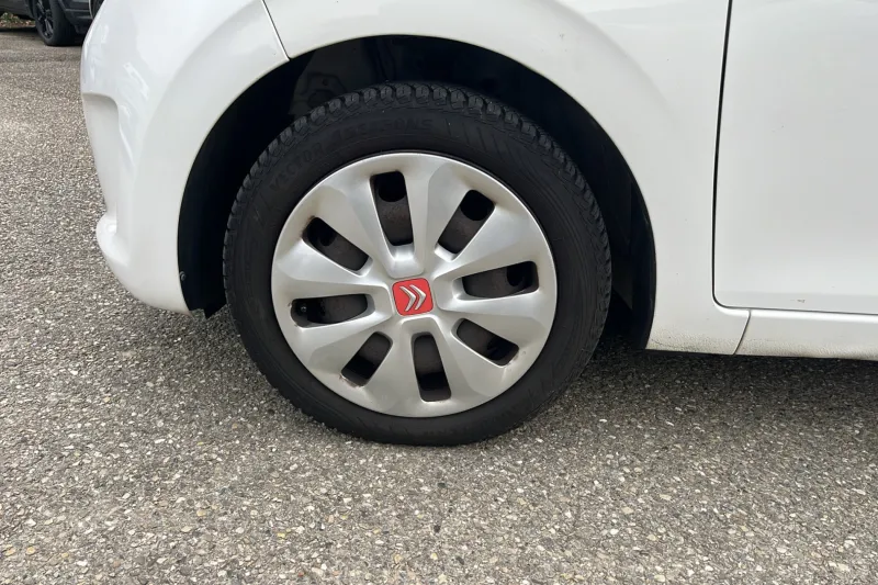 Image secondaire du véhicule 12