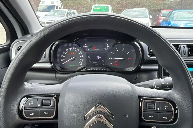 Image secondaire du véhicule 18