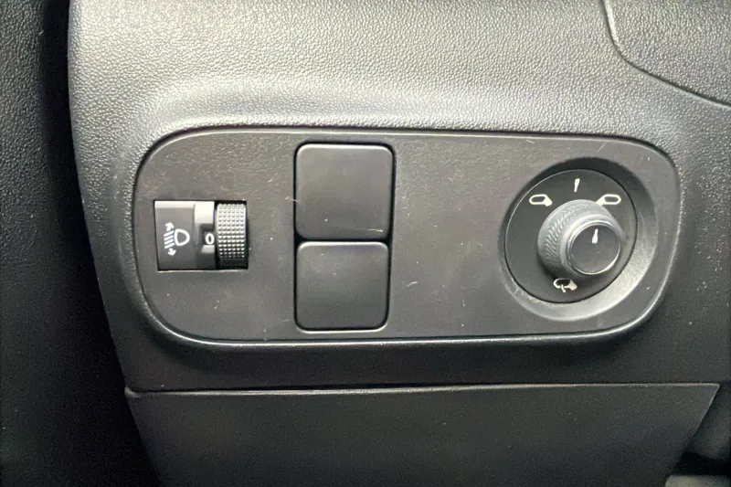 Image secondaire du véhicule 24