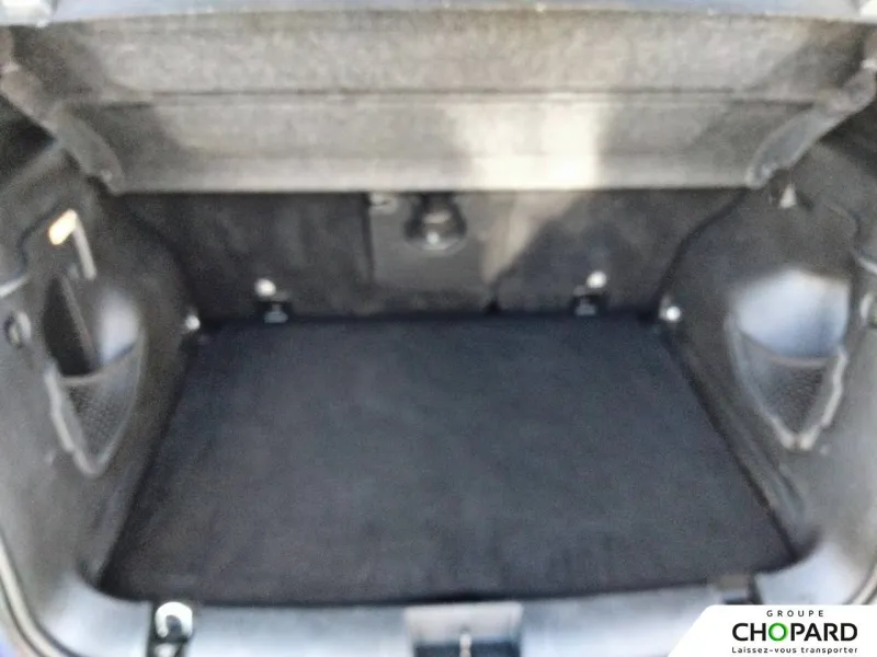 Image secondaire du véhicule 9