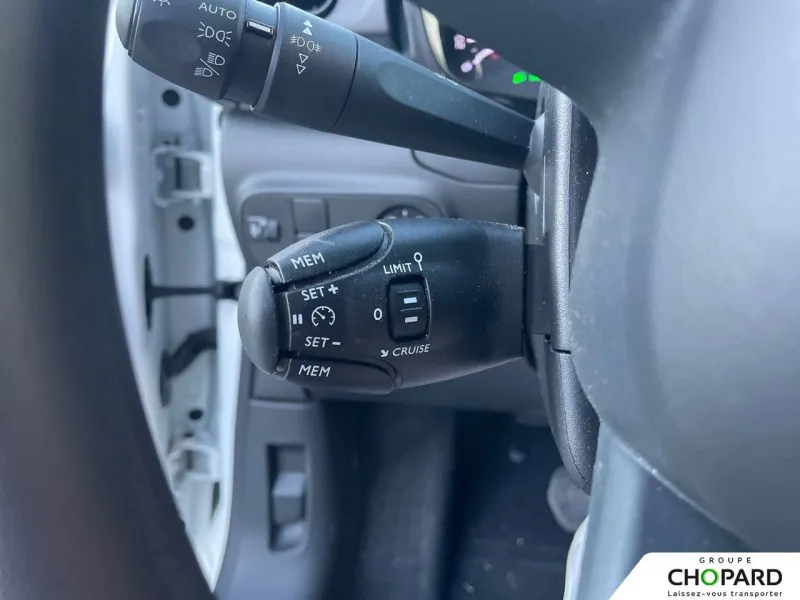 Image secondaire du véhicule 14