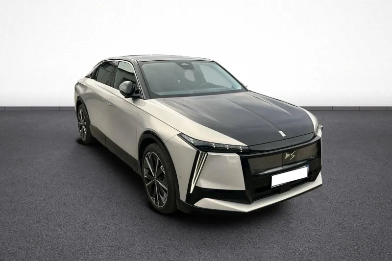 Image secondaire du véhicule 9