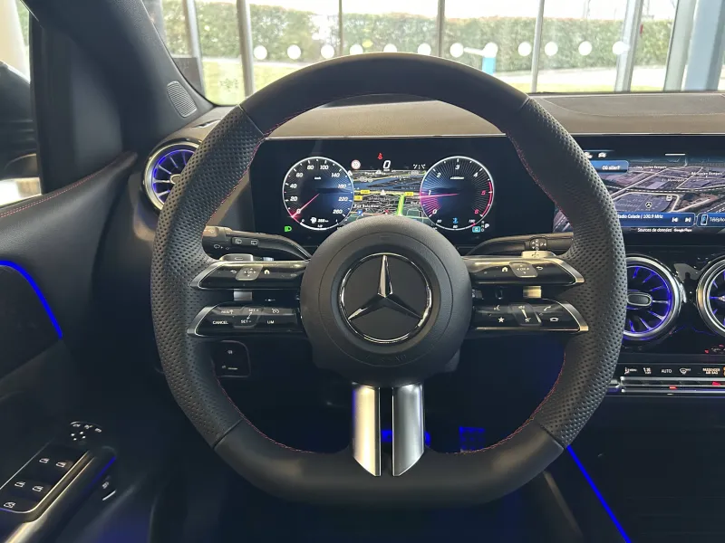 Image secondaire du véhicule 8