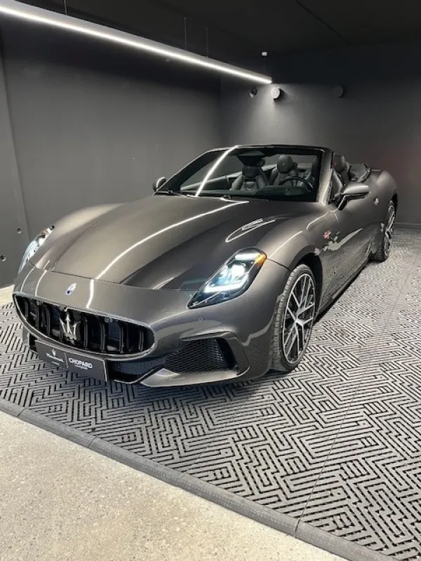 Maserati-GranCabrio-Trofeo Maserati-GranCabrio-d'occasion chez Maserati Cannes