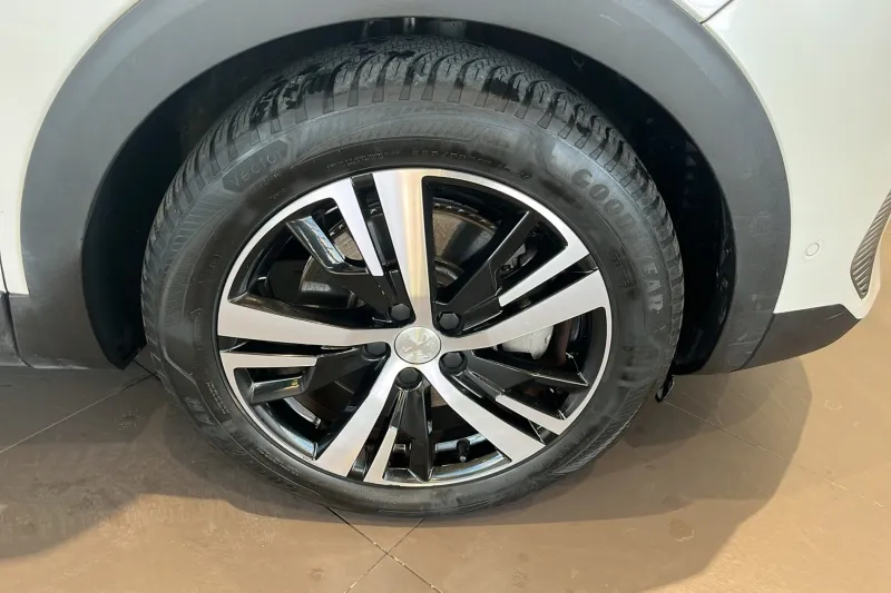 Image secondaire du véhicule 10