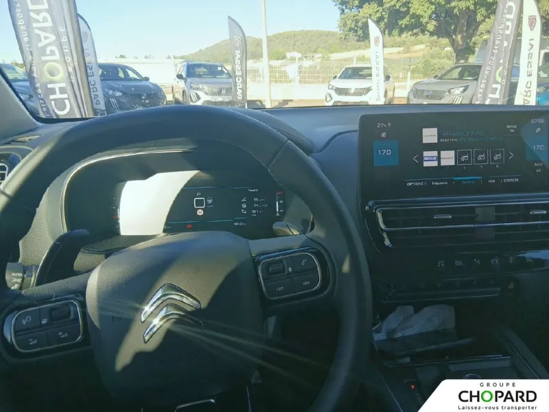 Image secondaire du véhicule 3