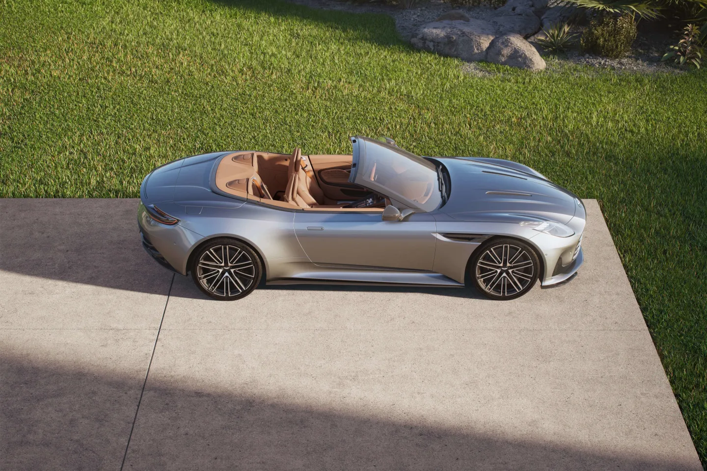 Aston Martin DB12 Volante : Profil