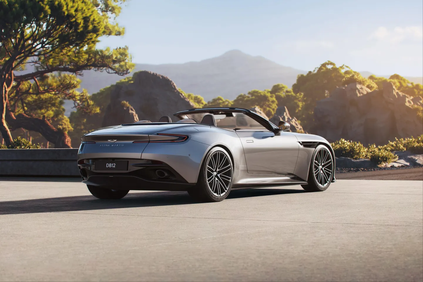 Aston Martin DB12 Volante : Arrière