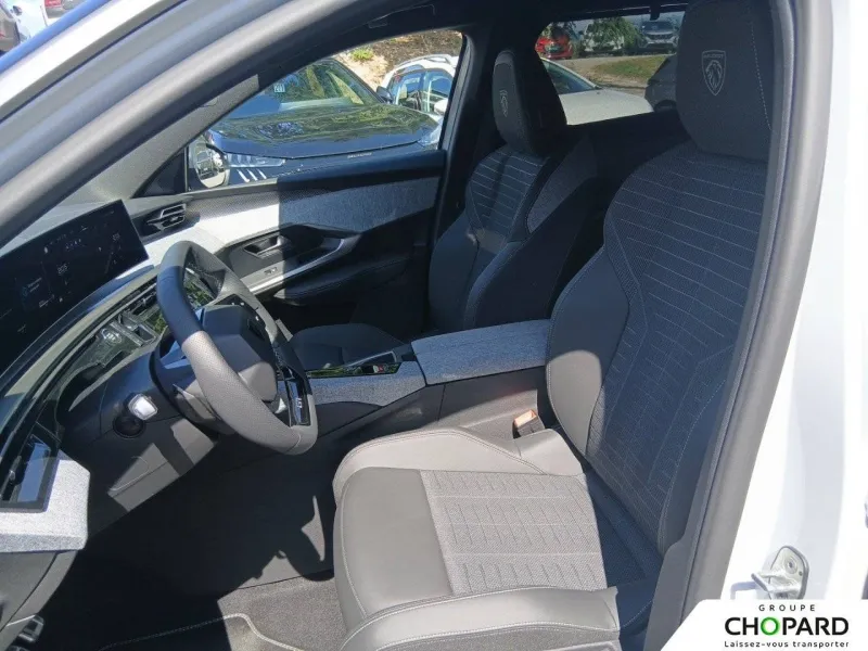 Image secondaire du véhicule 12