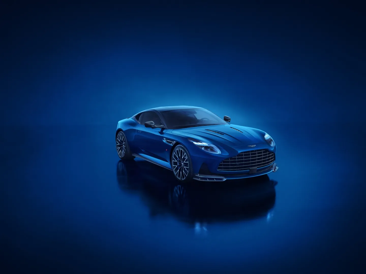 Aston Martin DB12 S : Face avant