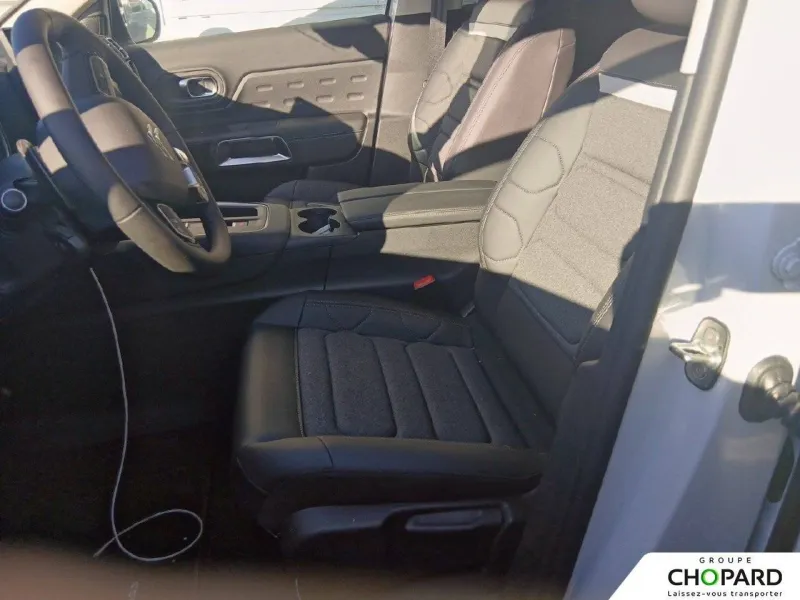 Image secondaire du véhicule 12