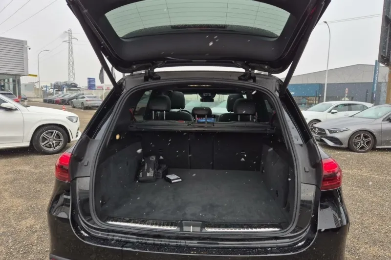 Image secondaire du véhicule 10