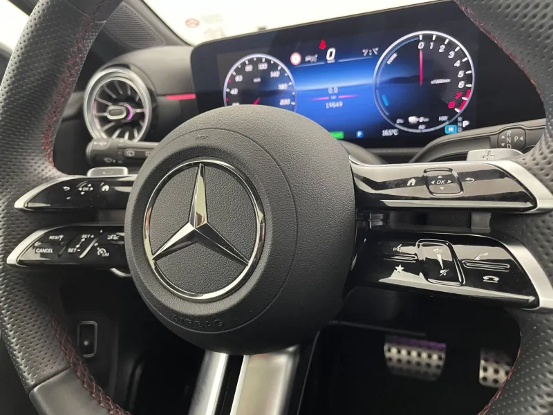 Image secondaire du véhicule 25