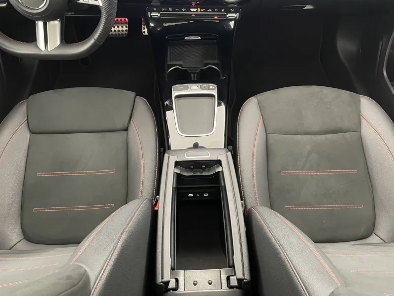 Image secondaire du véhicule 31