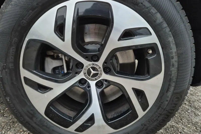 Image secondaire du véhicule 13