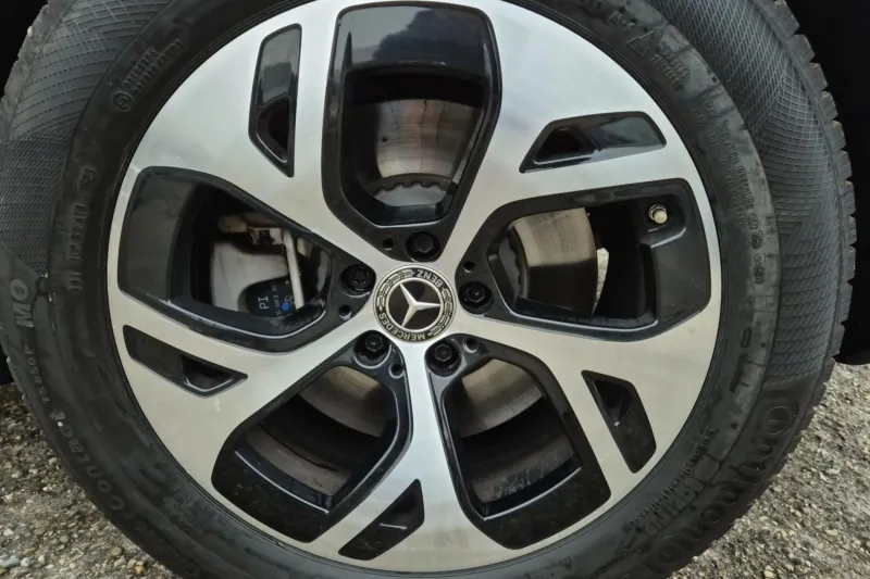 Image secondaire du véhicule 15