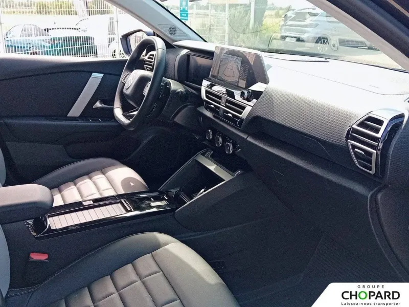 Image secondaire du véhicule 14