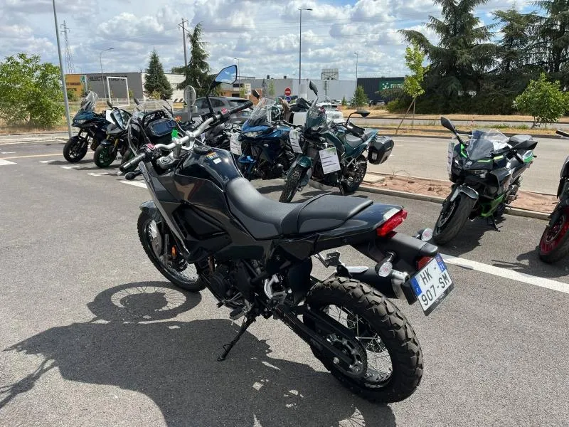 Image secondaire du véhicule 4
