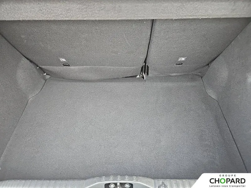 Image secondaire du véhicule 9