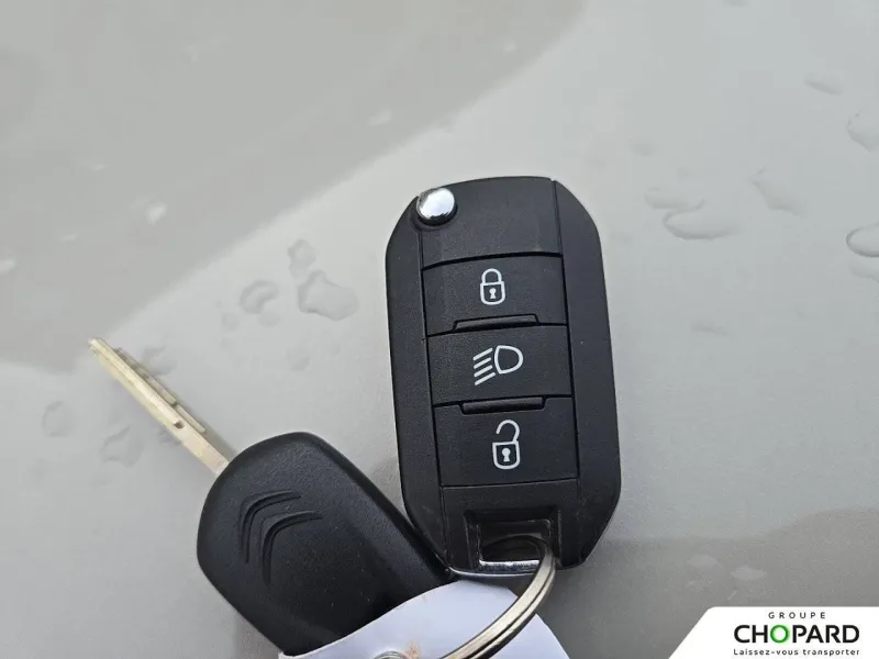 Image secondaire du véhicule 22