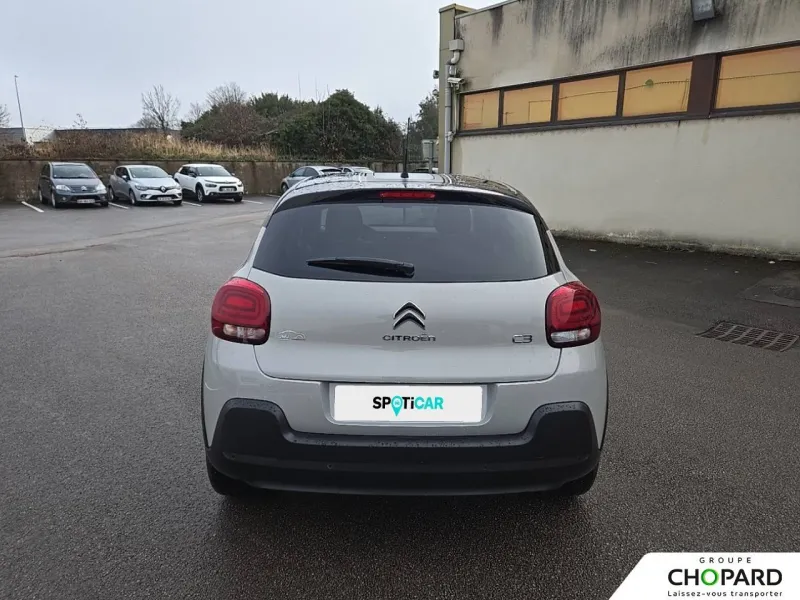 Image secondaire du véhicule 35