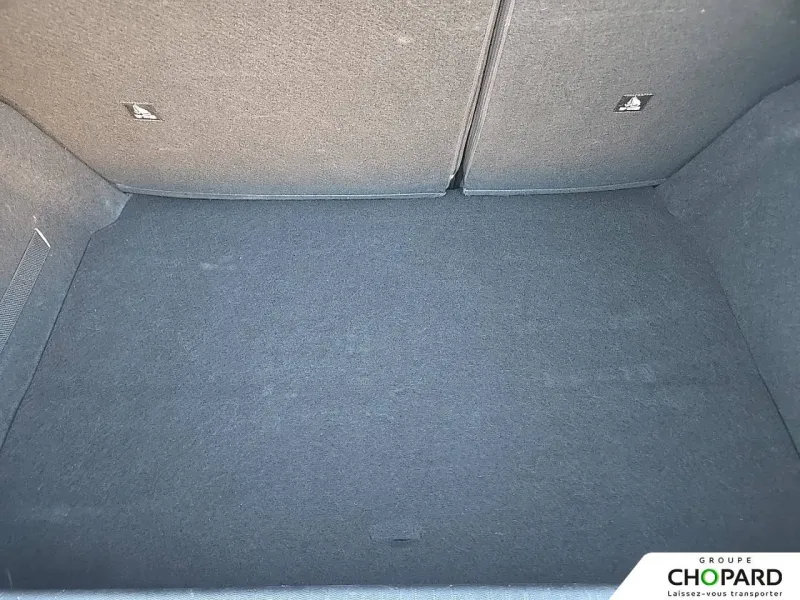 Image secondaire du véhicule 9