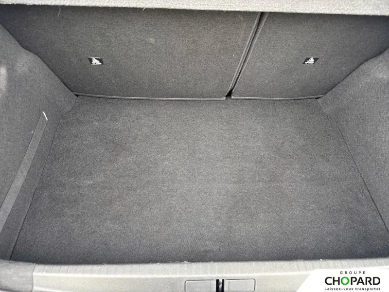 Image secondaire du véhicule 9