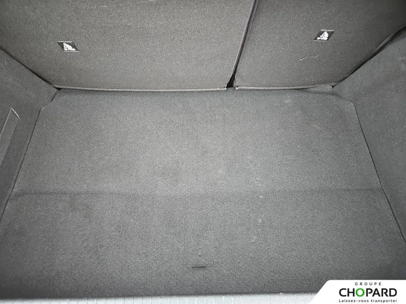 Image secondaire du véhicule 9