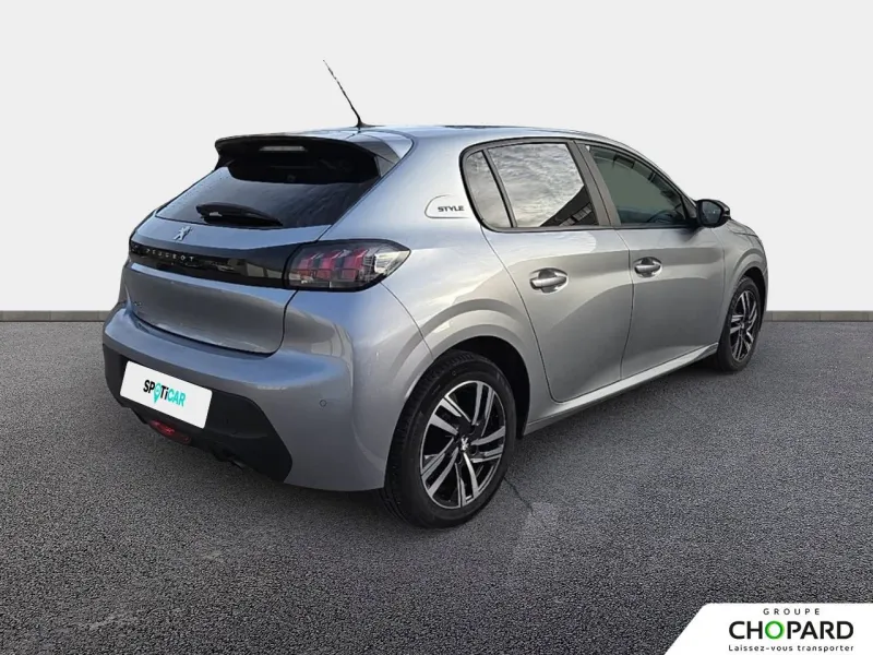 Image secondaire du véhicule 4