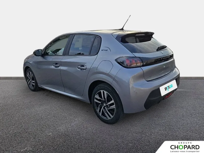 Image secondaire du véhicule 8