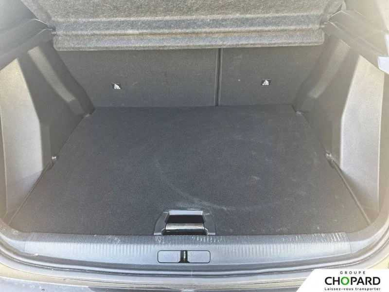 Image secondaire du véhicule 9