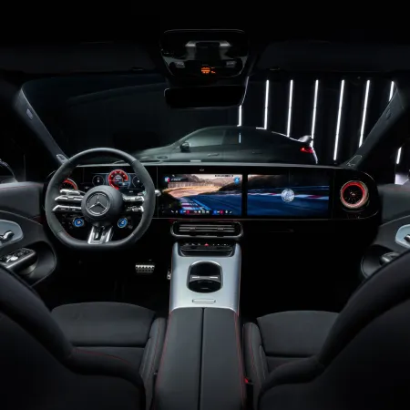 Mercedes CLA 45 AMG : planche de bord