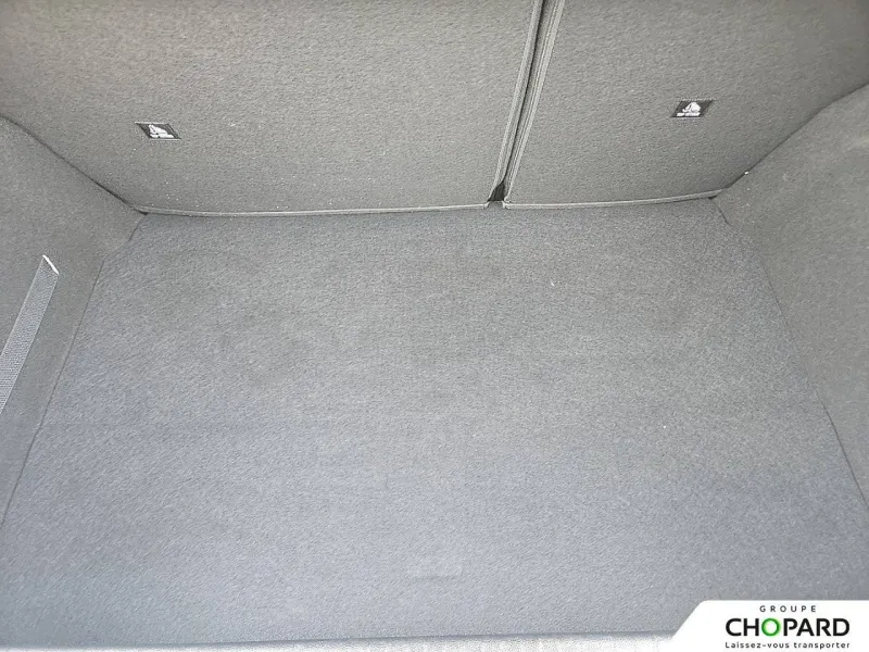 Image secondaire du véhicule 9